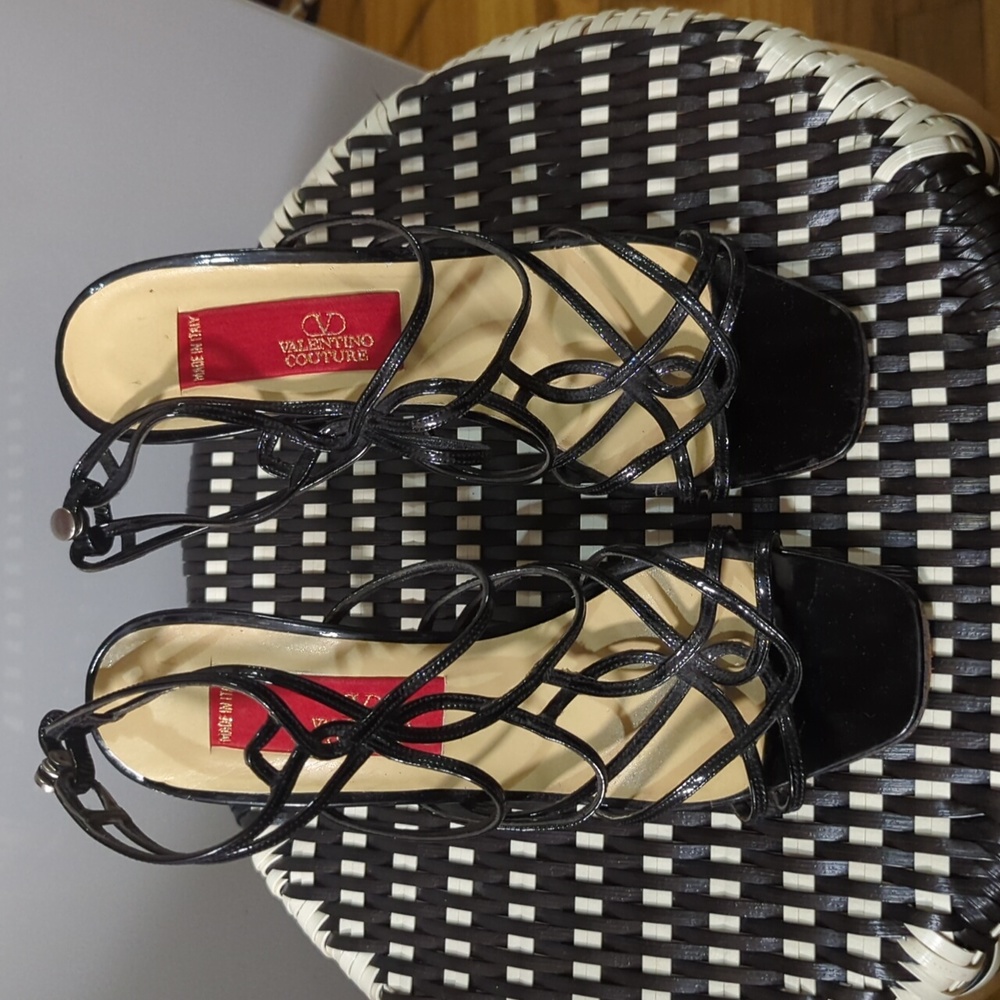 Valentino Couture 40 Needs Repair